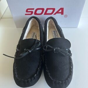 Soda Halo Moccasins Black Size 7